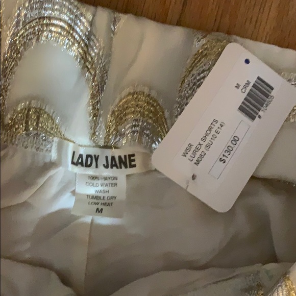 Fancy shorts - Picture 3 of 3